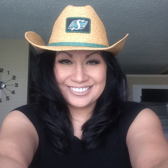 Meet your Posher, Gail - Picture 1 of 1